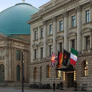 Отель Rocco De Rome