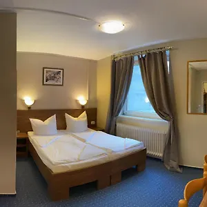 3* Szálloda Ansbach Am Kadewe