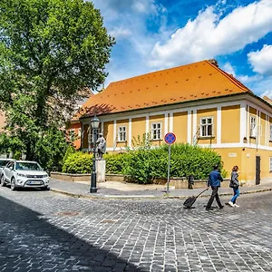 pension-of-the-hungarian-academy-of-sciences.inbudapesthotels.com/